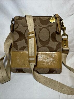 Coach Signature Stripe North/South Swingpack Crossbody